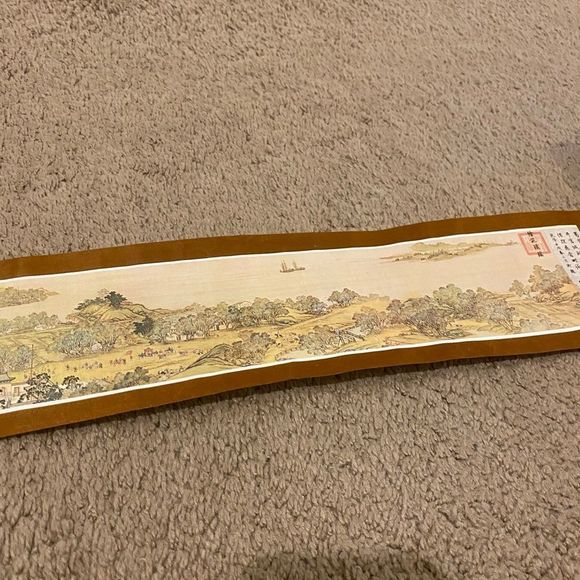 Elegant Brown Scroll with Intricate Design - Picture 5 of 13